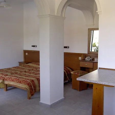 Scrivas Hotel 2*