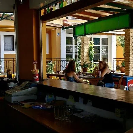 Scrivas Hotel 2*