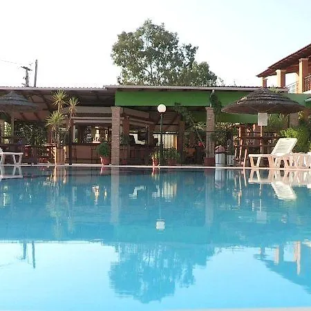 Scrivas Otel Kávos